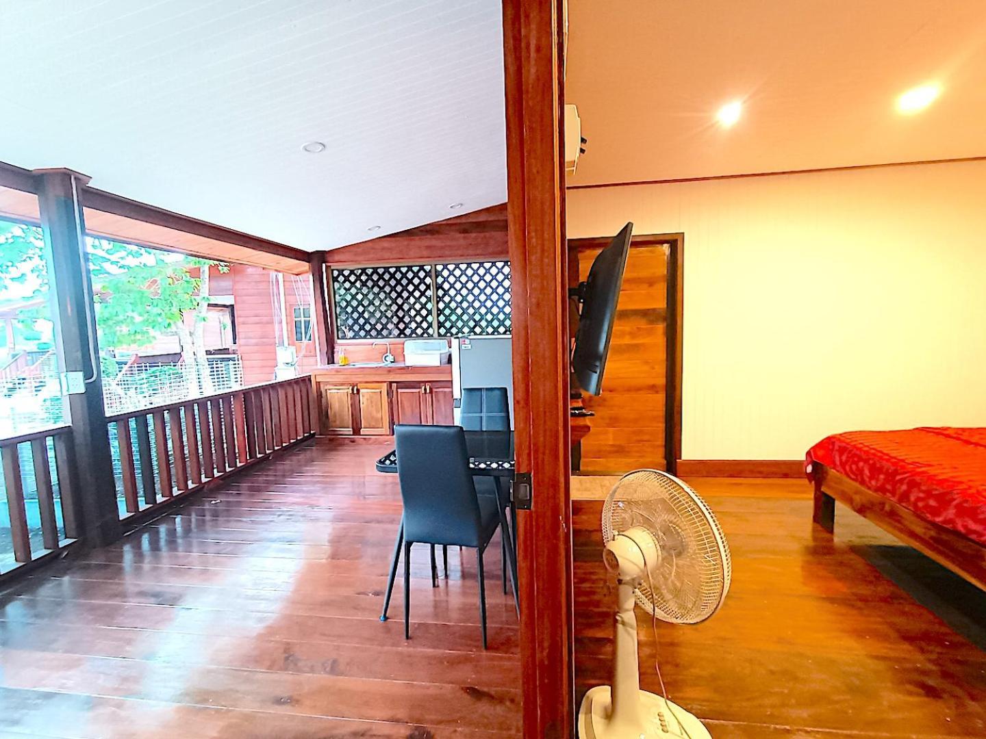Isaan Perazim Park Hotel Roi Et Exterior photo